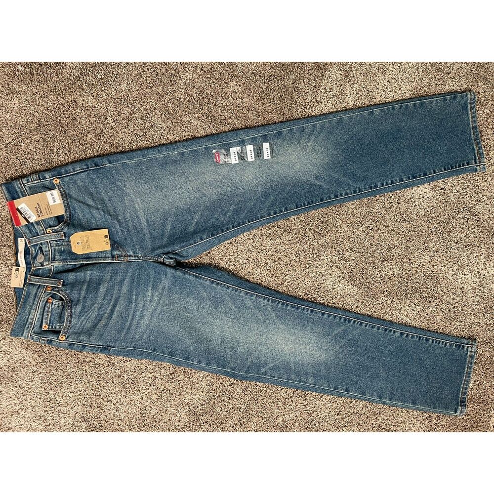 NWT Levi’s Wedgie Straight High Rise Jeans Medium Wash Size 24x28
